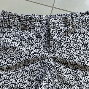 Banana Republic Navy/White Patterned Shorts